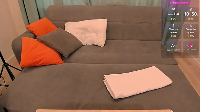 Demonic Angel  online show from 09/26/25, 03:32