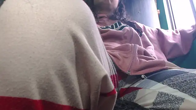 Snapshot of Gaby-sexy chatting on 10/06/25, 01:52 Gaby-sexy online show from 10/06/25, 01:52