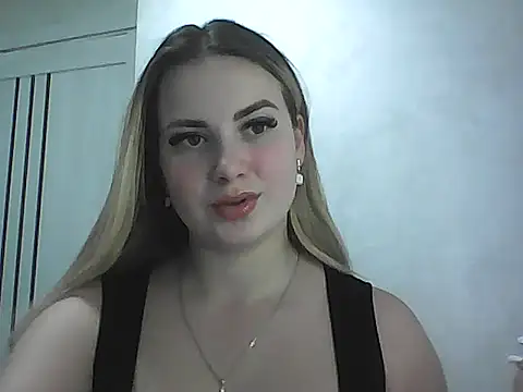 Snapshot of GoddessTenderness chatting on 01/11/26, 04:23 GoddessTenderness online show from 01/11/26, 04:23