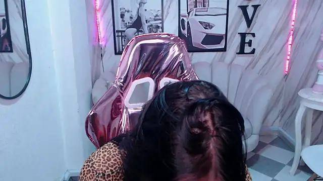 Anni acker b online show from 09/08/25, 08:08