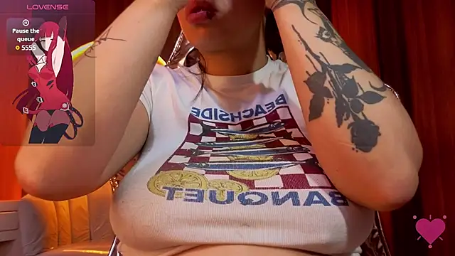 Snapshot of Anni_acker_b chatting on 07/11/26, 12:52 Anni acker b online show from 07/11/26, 12:52