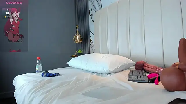 EvaMillins online show from 11/07/25, 04:23