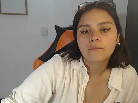 Snapshot of maalamaria444 chatting on 12/16/25, 12:26 maalamaria444 online show from 12/16/25, 12:26