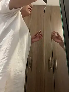 Snapshot of Naatalia chatting on 03/03/25, 09:48 Naatalia online show from 03/03/25, 09:48