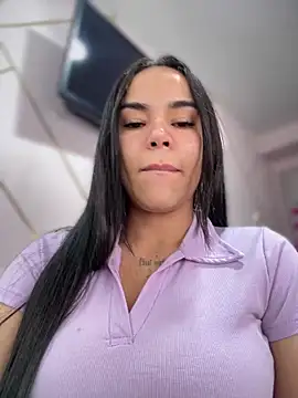 Snapshot of Naatalia chatting on 10/09/25, 06:17 Naatalia online show from 10/09/25, 06:17