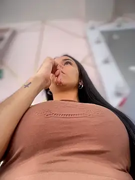 Naatalia online show from 01/14/26, 06:13