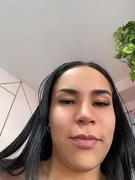 Snapshot of Naatalia chatting on 07/06/26, 06:21 Naatalia online show from 07/06/26, 06:21