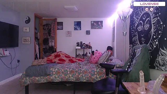 Snapshot of wetwildwhore chatting on 10/28/25, 07:05 wetwildwhore online show from 10/28/25, 07:05