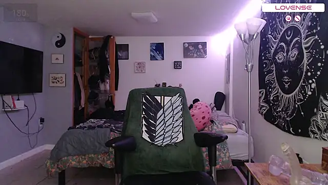 Snapshot of wetwildwhore chatting on 11/03/25, 08:43 wetwildwhore online show from 11/03/25, 08:43