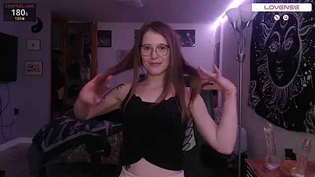 Snapshot of wetwildwhore chatting on 11/14/25, 09:13 wetwildwhore online show from 11/14/25, 09:13