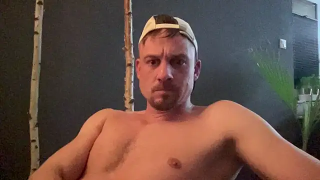 Snapshot of Hagener985 chatting on 03/03/26, 12:28 Hagener985 online show from 03/03/26, 12:28