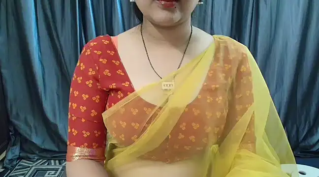 Snapshot of goldiwets chatting on 02/18/25, 01:22 goldiwets online show from 02/18/25, 01:22