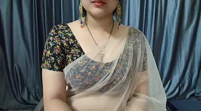 Snapshot of goldiwets chatting on 03/03/25, 04:14 goldiwets online show from 03/03/25, 04:14
