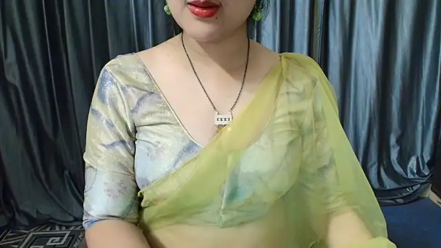 Snapshot of goldiwets chatting on 09/12/25, 04:40 goldiwets online show from 09/12/25, 04:40