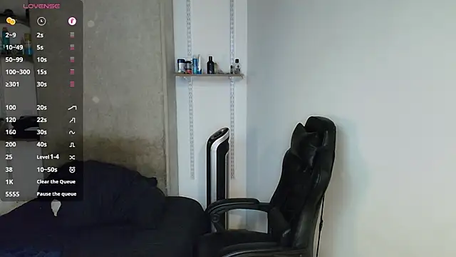 Snapshot of kevin_jef chatting on 05/19/26, 02:18 kevin jef online show from 05/19/26, 02:18