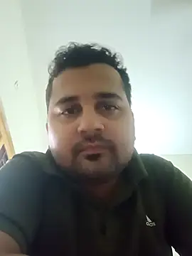 Snapshot of susthovai chatting on 09/15/25, 11:10 susthovai online show from 09/15/25, 11:10