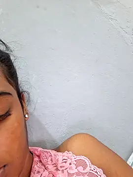 Snapshot of indianpink_lips chatting on 02/17/25, 10:18 indianpink lips online show from 02/17/25, 10:18