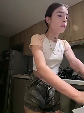 Snapshot of candycami19 chatting on 03/15/25, 05:19 candycami19 online show from 03/15/25, 05:19