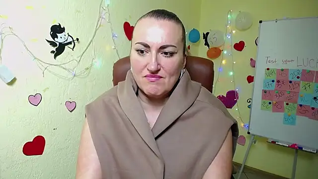 DianaMGG online show from 02/27/25, 12:13