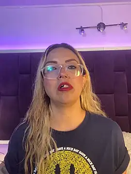 Azaahara  online show from 03/18/26, 12:30