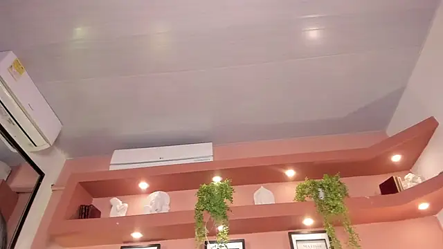 SofiaBennett  online show from 03/13/26, 12:45