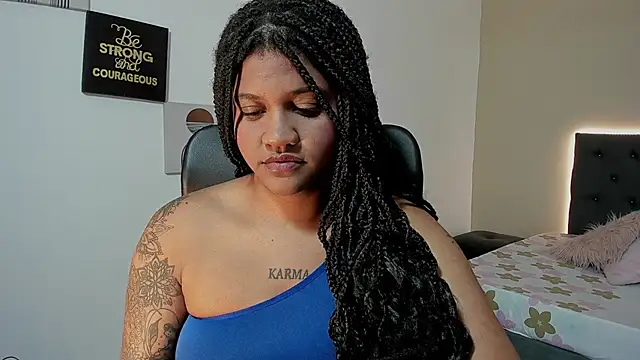 Snapshot of ZahraRose chatting on 10/22/25, 08:30 ZahraRose online show from 10/22/25, 08:30