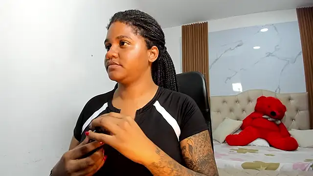 Snapshot of ZahraRose chatting on 01/31/26, 09:24 ZahraRose online show from 01/31/26, 09:24