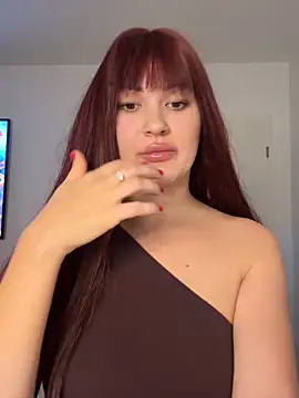 Snapshot of YoungHotMilf97 chatting on 10/26/25, 09:10 YoungHotMilf97 online show from 10/26/25, 09:10