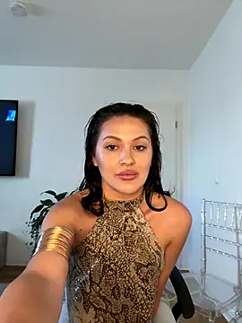 Snapshot of YoungHotMilf97 chatting on 11/03/25, 08:48 YoungHotMilf97 online show from 11/03/25, 08:48