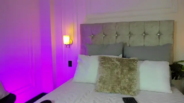 JasmineRoss 1 online show from 01/15/26, 06:33