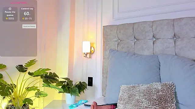 JasmineRoss 1 online show from 03/20/26, 05:51