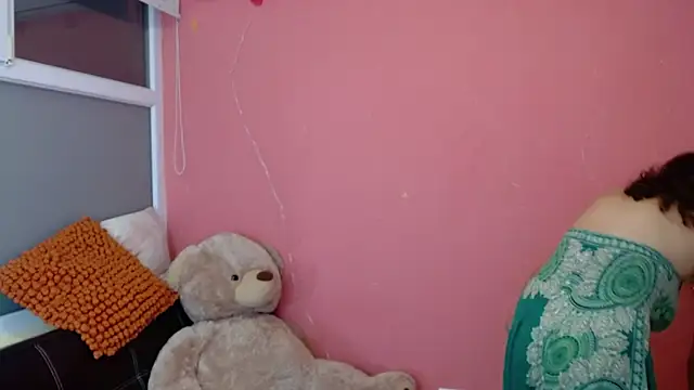 morahaze online show from 02/19/25, 01:08