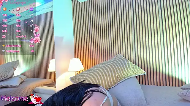 Snapshot of MichelleOwens chatting on 02/25/25, 11:11 MichelleOwens online show from 02/25/25, 11:11