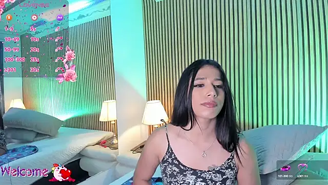 Snapshot of MichelleOwens chatting on 03/12/25, 01:58 MichelleOwens online show from 03/12/25, 01:58