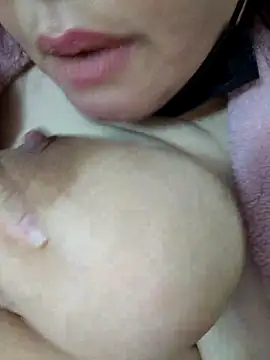 Snapshot of Loly2025 chatting on 02/19/25, 09:58 Loly2025 online show from 02/19/25, 09:58