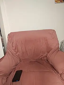 Snapshot of Loly2025 chatting on 03/21/25, 09:45 Loly2025 online show from 03/21/25, 09:45