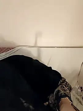 Loly2025 online show from 11/13/25, 05:45