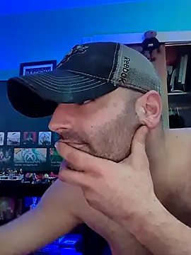 Novabear6996 online show from 05/26/26, 07:04