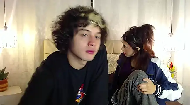 fyreandfox  online show from 03/05/25, 07:27