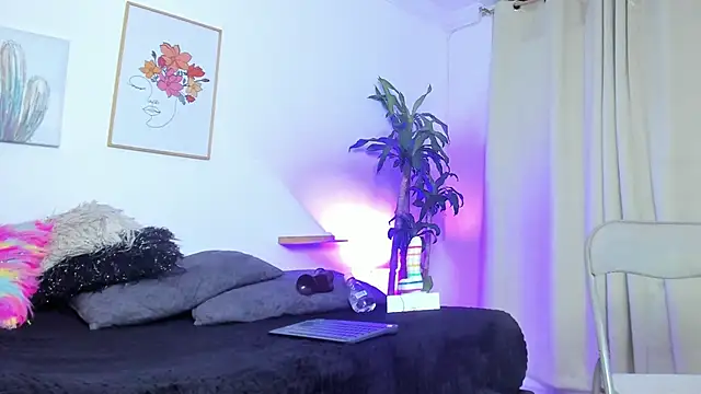 naomy 68 online show from 03/02/25, 01:15