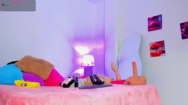 Snapshot of naomy_68 chatting on 11/08/25, 03:07 naomy 68 online show from 11/08/25, 03:07