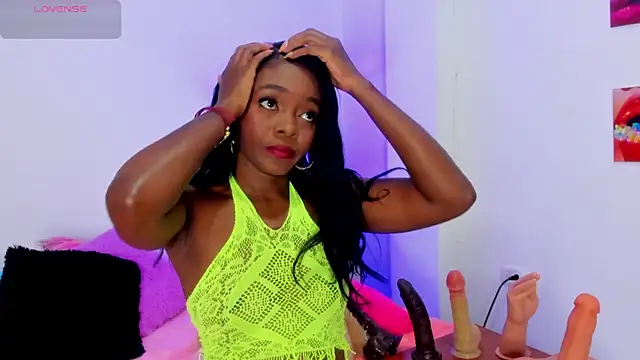 naomy 68 online show from 12/19/25, 03:13