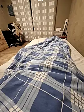 Snapshot of DerechteJunge chatting on 02/14/25, 02:28 DerechteJunge online show from 02/14/25, 02:28