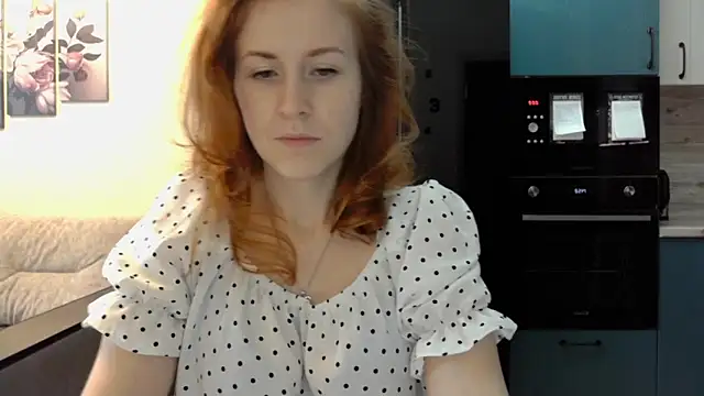 Snapshot of xeva_angelx chatting on 11/16/25, 07:58 xeva angelx online show from 11/16/25, 07:58