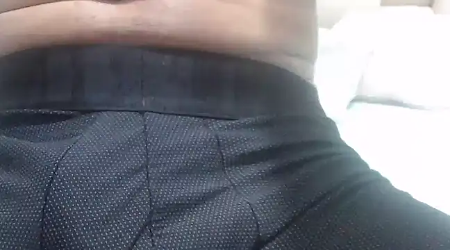 Snapshot of JhonTorres018 chatting on 02/15/25, 01:21 JhonTorres018 online show from 02/15/25, 01:21