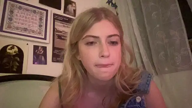 sinfulblonde1 online show from 02/18/25, 02:16