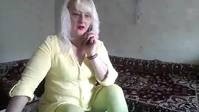 Snapshot of NikolinaBounty chatting on 09/25/25, 11:25 NikolinaBounty online show from 09/25/25, 11:25