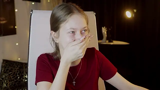 EveMundie online show from 03/12/26, 06:19