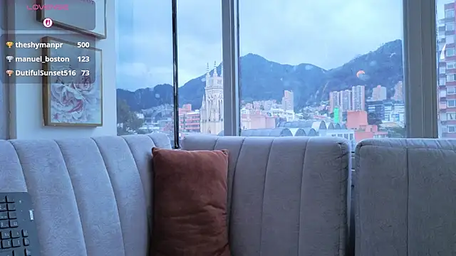 Snapshot of Ivanna_West chatting on 05/11/26, 04:04 Ivanna West online show from 05/11/26, 04:04