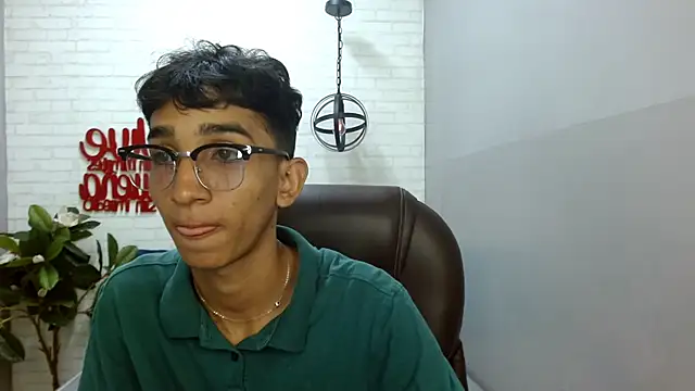 Martin Linares online show from 02/17/25, 02:37